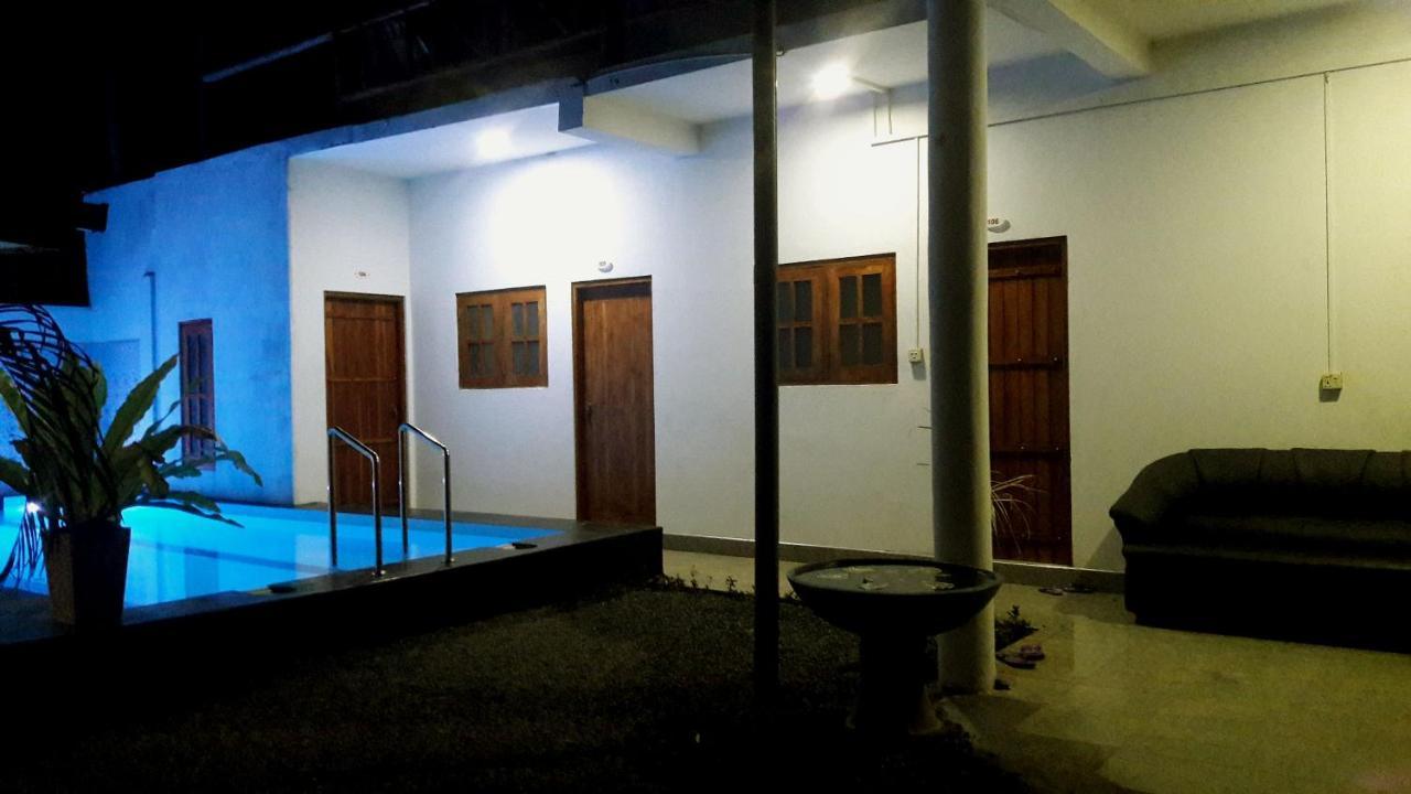 Big House Udawalawe Bed and Breakfast Eksteriør billede